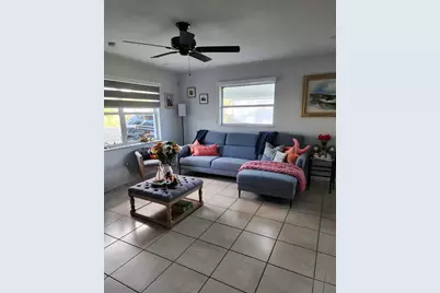 812 Lake McGregor Dr, Fort Myers, FL 33919 - Photo 3