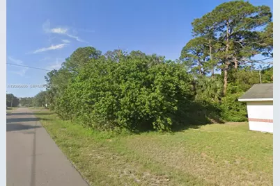 215 Greenbrier Ave NW Palm Bay, Palm Bay, FL 32907 - Photo 1