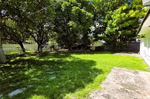 760 NW 126th St, North Miami, FL 33168 - Photo 41