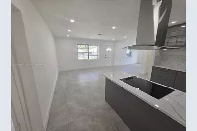 760 NW 126th St, North Miami, FL 33168 - Photo 17