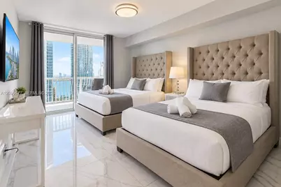 1200 Brickell Bay Dr #PH4103, Miami, FL 33131 - Photo 13