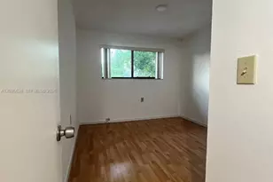 6975 NW 179th St, Hialeah, FL 33015 - Photo 3