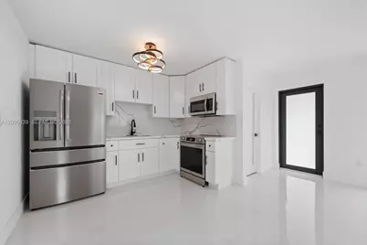 1112 SW 11th Ave, Miami, FL 33129 - Photo 9