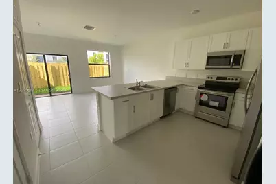 21044 NE 8th Ave #21044, Miami, FL 33179 - Photo 3