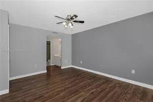 550 SW 138th Ave, Pembroke Pines, FL 33027 - Photo 21