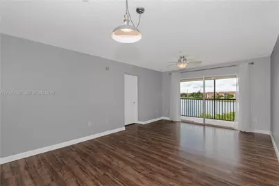 550 SW 138th Ave #404K, Pembroke Pines, FL 33027 - Photo 1