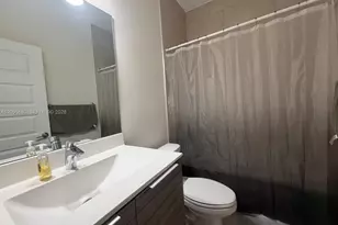 15780 NW 91st Ct, Miami Lakes, FL 33018 - Photo 39