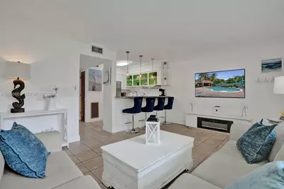 2124 NE 5th Ave #107, Wilton Manors, FL 33305 - Photo 9
