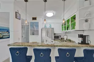 2124 NE 5th Ave, Wilton Manors, FL 33305 - Photo 3