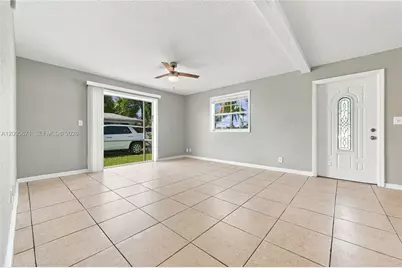 1944 Baythorne Rd, West Palm Beach, FL 33415 - Photo 7