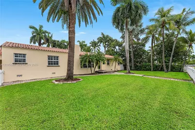 711 Tyler St, Hollywood, FL 33019 - Photo 3