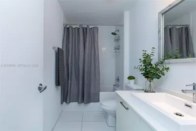 151 SE 1st St #3103, Miami, FL 33131 - Photo 9