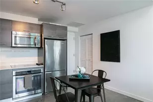 151 SE 1st St, Miami, FL 33131 - Photo 25