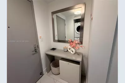 488 NE 18th St #2205, Miami, FL 33132 - Photo 17