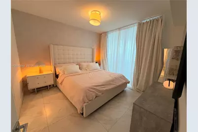 488 NE 18th St #2205, Miami, FL 33132 - Photo 7