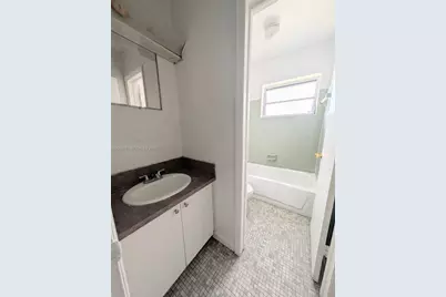 63 NE 10th St #12, Homestead, FL 33030 - Photo 5