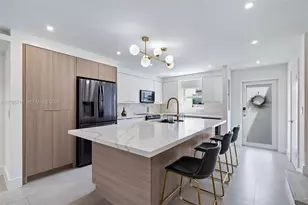 1369 W 69th St, Hialeah, FL 33014 - Photo 11