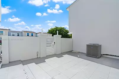 1369 W 69th St, Hialeah, FL 33014 - Photo 3
