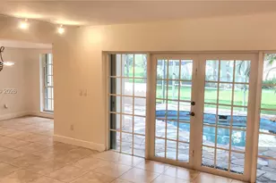 3746 Alcantara Ave, Doral, FL 33178 - Photo 13