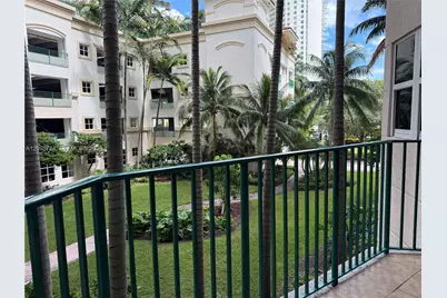 19900 E Country Club Dr #216, Aventura, FL 33180 - Photo 11