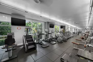 2000 N Bayshore Dr, Miami, FL 33137 - Photo 25