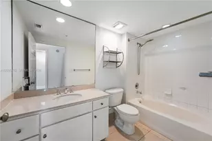 2000 N Bayshore Dr, Miami, FL 33137 - Photo 17