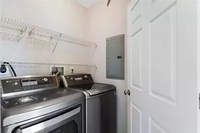 2000 N Bayshore Dr #702, Miami, FL 33137 - Photo 21