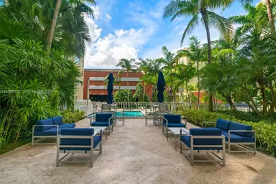 2000 N Bayshore Dr #702, Miami, FL 33137 - Photo 29