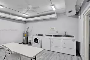 4200 Hillcrest Dr, Hollywood, FL 33021 - Photo 23