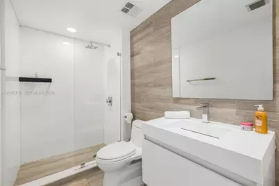 325 S Biscayne Blvd #1019, Miami, FL 33131 - Photo 25