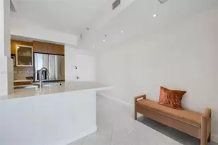 325 S Biscayne Blvd, Miami, FL 33131 - Photo 9
