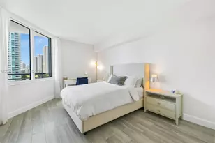 325 S Biscayne Blvd, Miami, FL 33131 - Photo 21