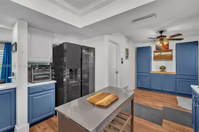 9261 NW 24th Pl, Sunrise, FL 33322 - Photo 11