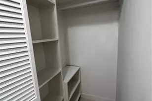 7825 NW 107th Ave, Doral, FL 33178 - Photo 9