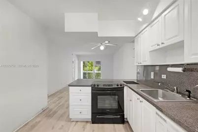 6580 Santona St #A37, Coral Gables, FL 33146 - Photo 3