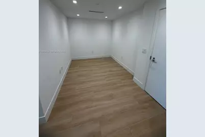 2411 Laguna Circle #1204, Miami, FL 33181 - Photo 23
