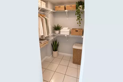5290 W 21st Ct #304, Hialeah, FL 33016 - Photo 9