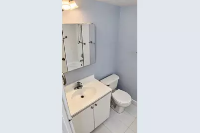 5290 W 21st Ct #304, Hialeah, FL 33016 - Photo 33