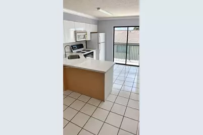 5290 W 21st Ct #304, Hialeah, FL 33016 - Photo 35