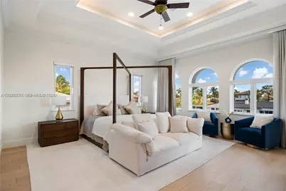 3380 NE 170th St, North Miami Beach, FL 33160 - Photo 9