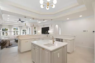 3380 NE 170th St, North Miami Beach, FL 33160 - Photo 7