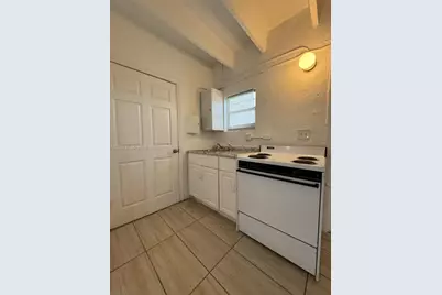 485 SW 4th Ave #9, Homestead, FL 33030 - Photo 3