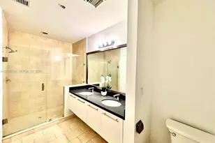 90 SW 3rd St, Miami, FL 33130 - Photo 7