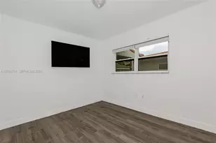 4070 NW 65th Ave, Virginia Gardens, FL 33166 - Photo 13
