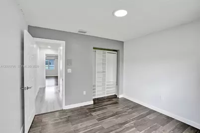 20102 NW 62nd Ave, Hialeah, FL 33015 - Photo 17