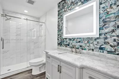 20102 NW 62nd Ave, Hialeah, FL 33015 - Photo 23