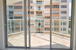 16740 NE 9th Ave, North Miami Beach, FL 33162 - Photo 11