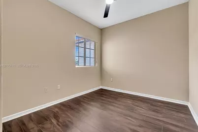 3530 NW 29th Ct, Lauderdale Lakes, FL 33311 - Photo 15