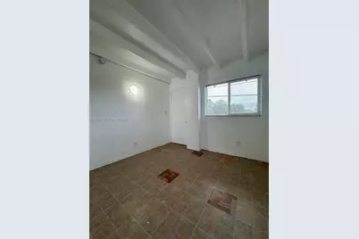 845 SW 6th St #4, Homestead, FL 33030 - Photo 5