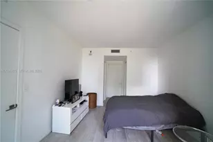 55 SW 9th St, Miami, FL 33130 - Photo 5